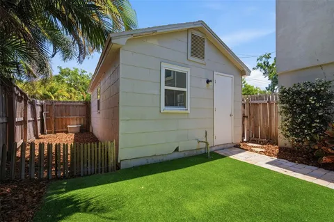 $889,000 | 3105 Jackson Street North, St. Petersburg, FL 33704