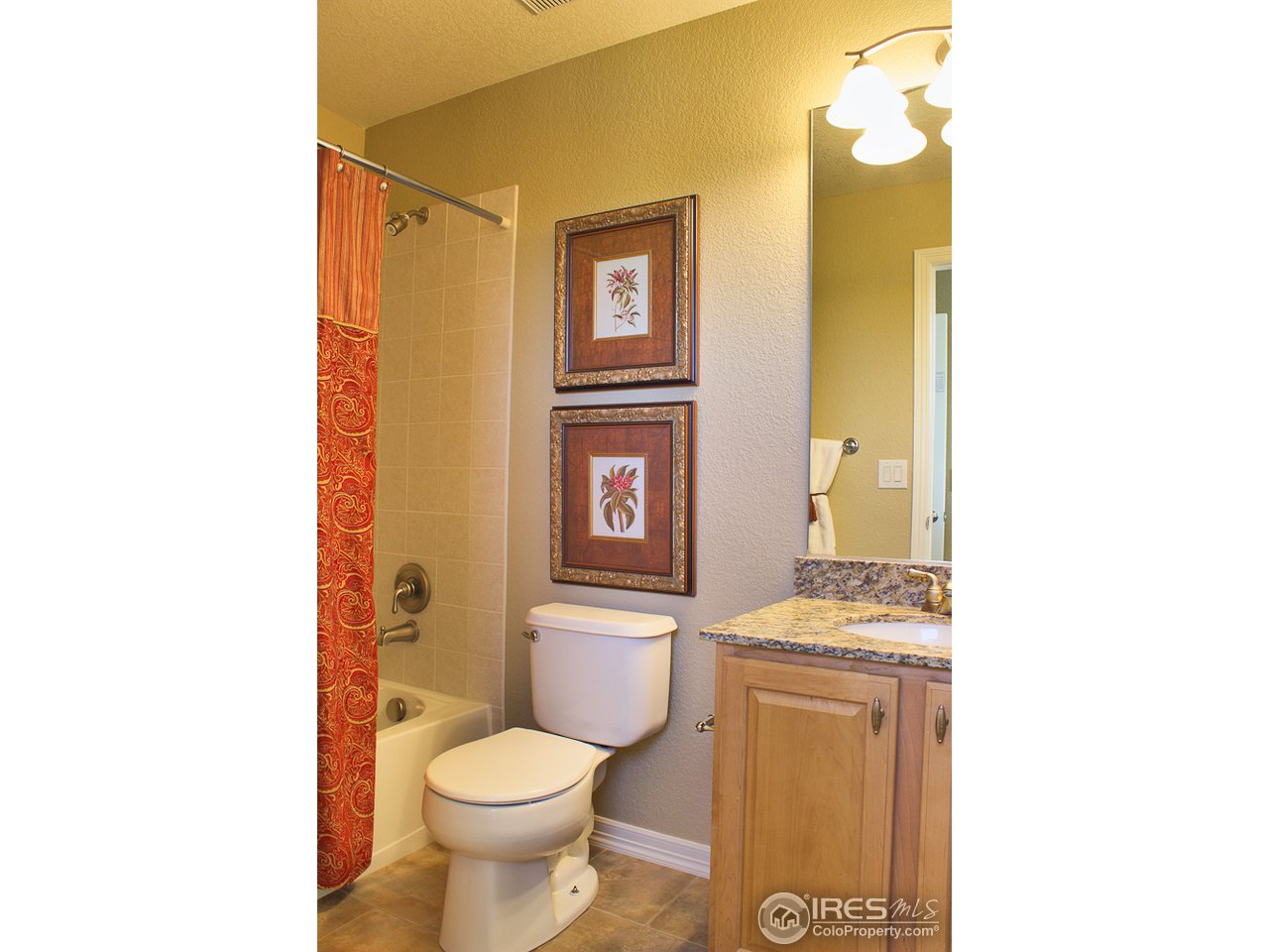 4393 Rabbit Mountain Road Broomfield, CO 80020 - Photo 20 of 23 View of the private guest bath