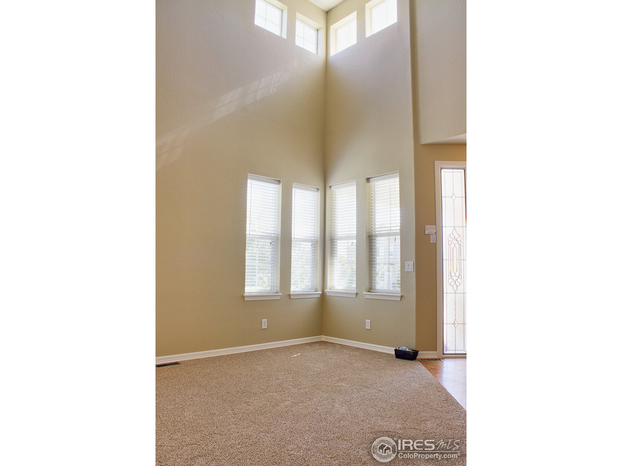 4393 Rabbit Mountain Road Broomfield, CO 80020 - Photo 5 of 23 Walls of picture windows