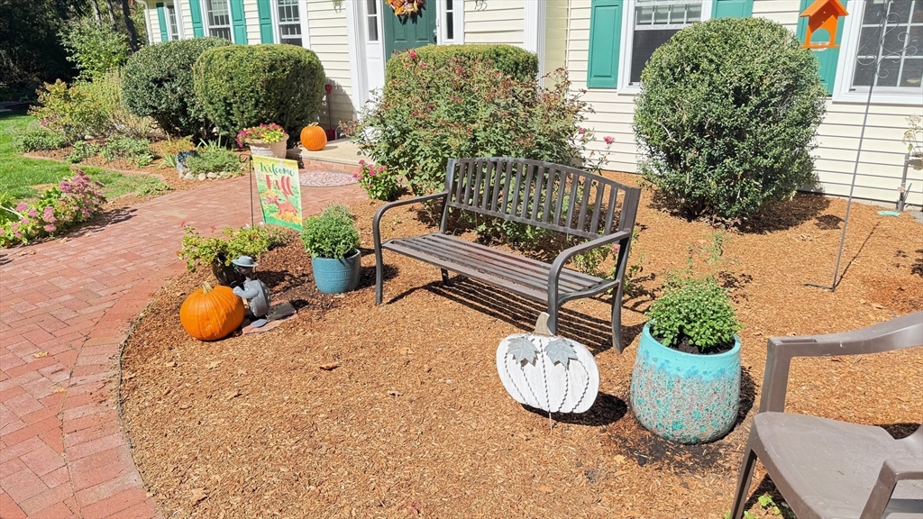 155 Brook Street Hudson, MA 01749 - Photo 38 of 42 a blue and white vase sitting on a table