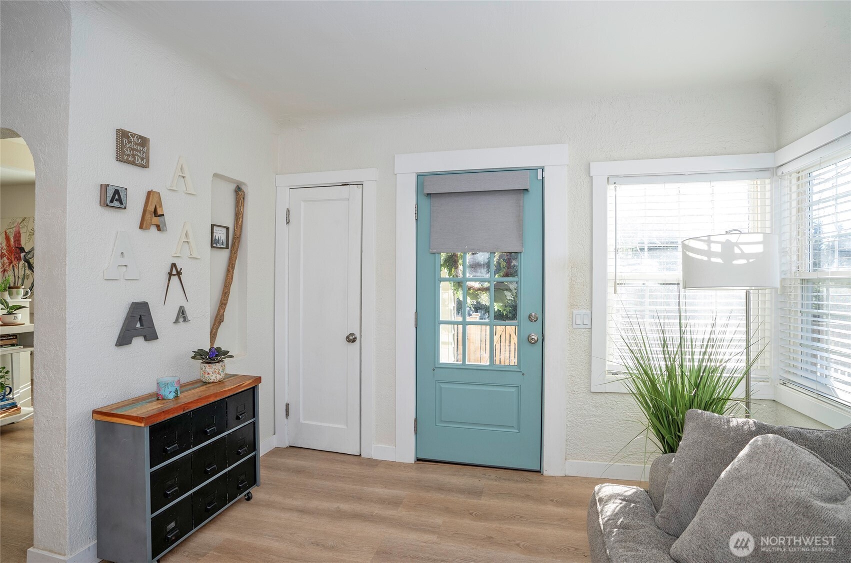 703 Melcher Street Port Orchard, WA 98366 - Photo 3 of 36