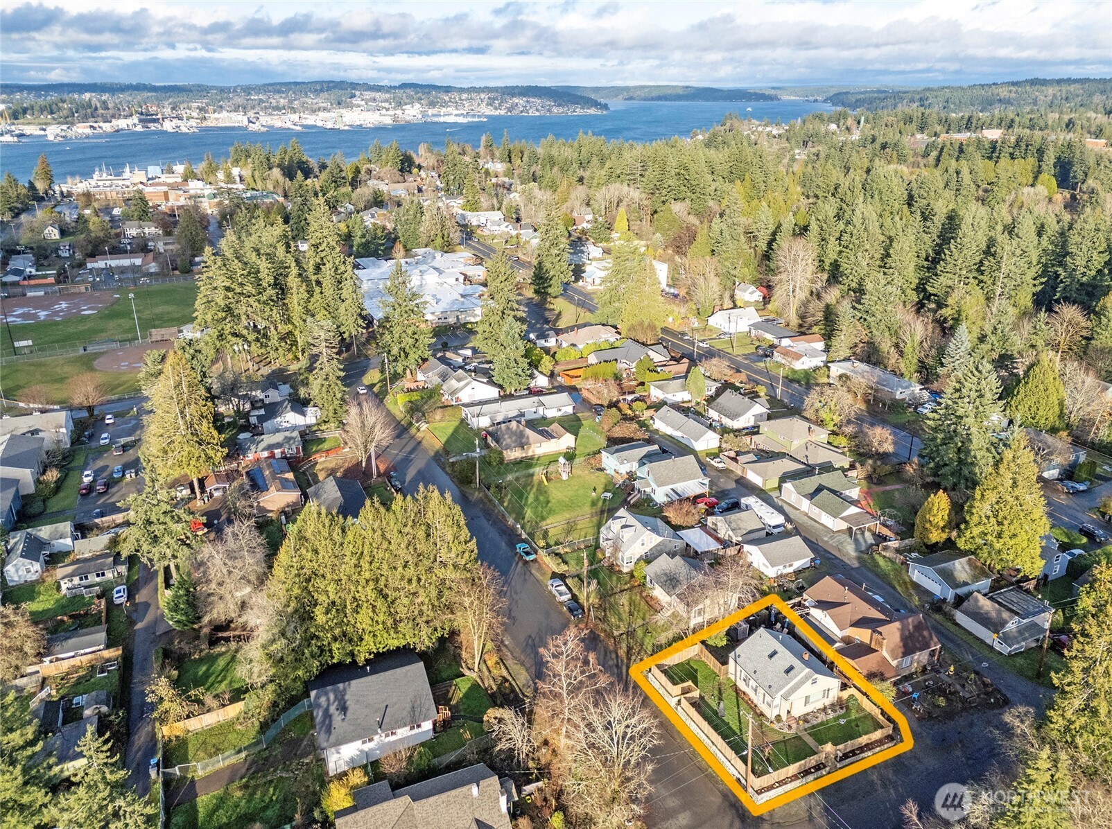 703 Melcher Street Port Orchard, WA 98366 - Photo 33 of 36