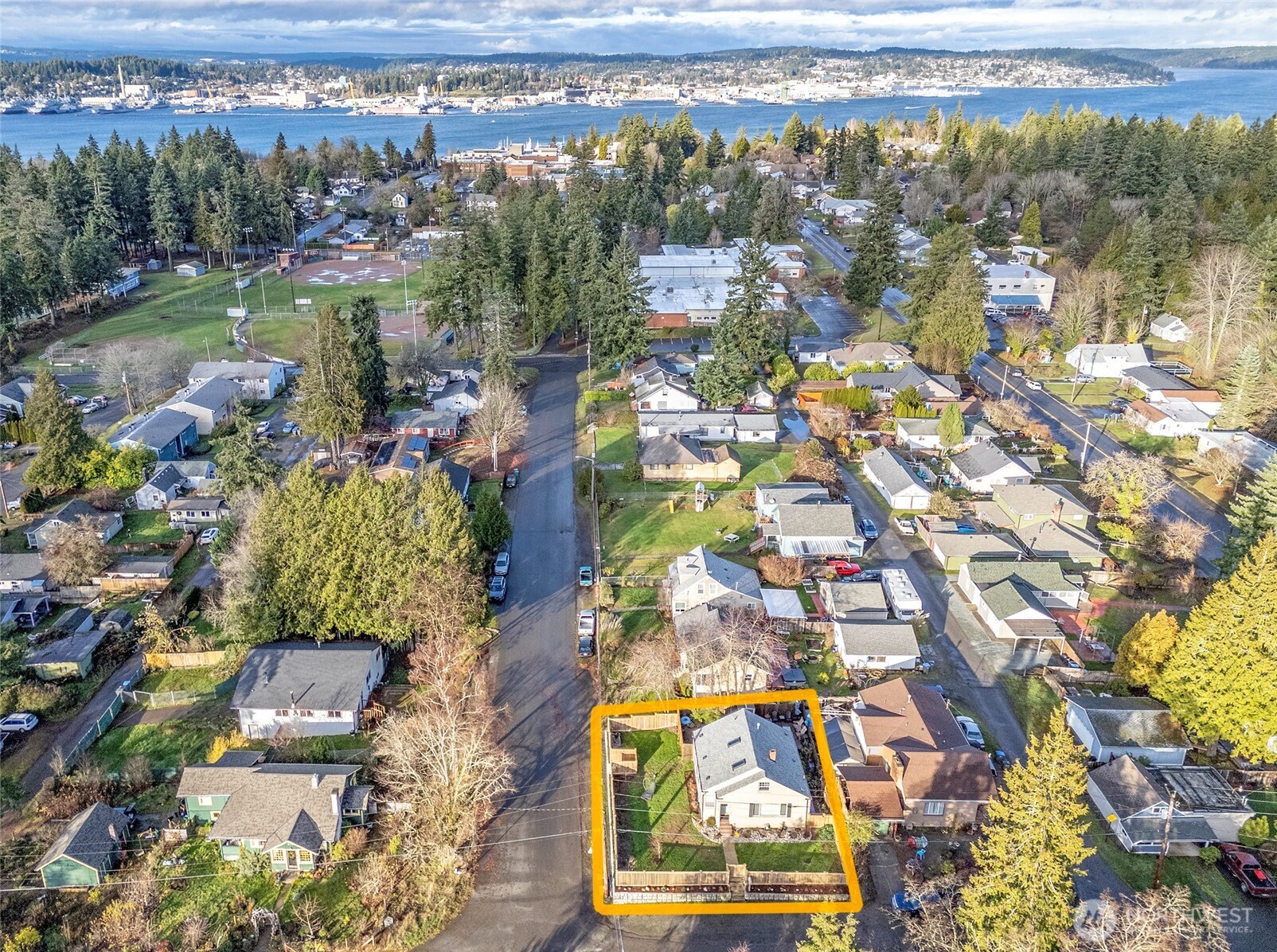 703 Melcher Street Port Orchard, WA 98366 - Photo 34 of 36