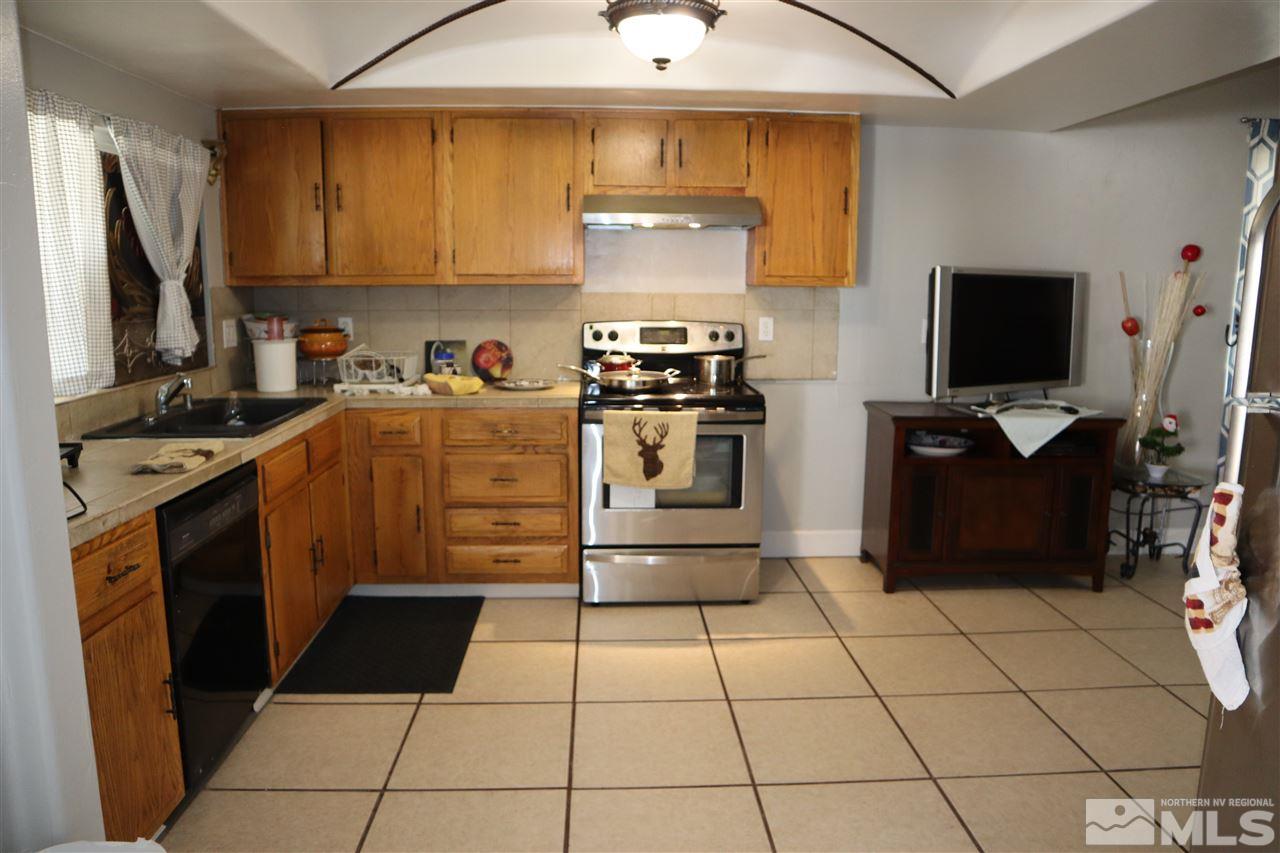 4970 Spring Drive Reno, NV 89502 - Photo 10 of 31 Photo 10