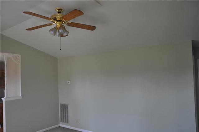 5176 Drake Road Cedar Hill, TN 37032 - Photo 6 of 19 Gallery Image 6