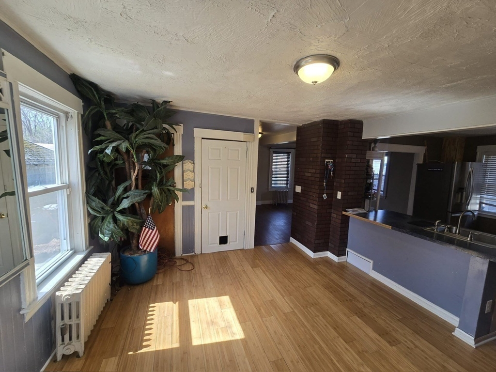 14 Chestnut Avenue, Unit 2 Auburn, MA 01501 - Photo 11 of 41 a view of a interior of house