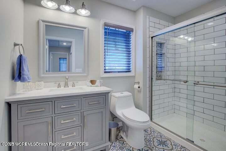 35 Coolidge Avenue Seaside Heights, NJ 08751 - Photo 10 of 15 2nd floor-full bath