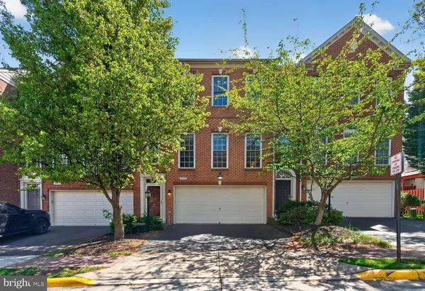 $730,000 | 8057 Samuel Wallis Street, Lorton, VA 22079