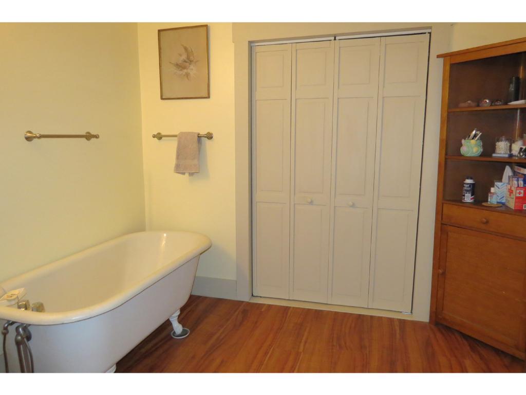 265 River Street Springfield, VT 05156 - Photo 21 of 38