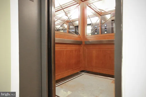 $635,000 | 8220 Crestwood Heights Drive, Unit 1411, McLean, VA 22102