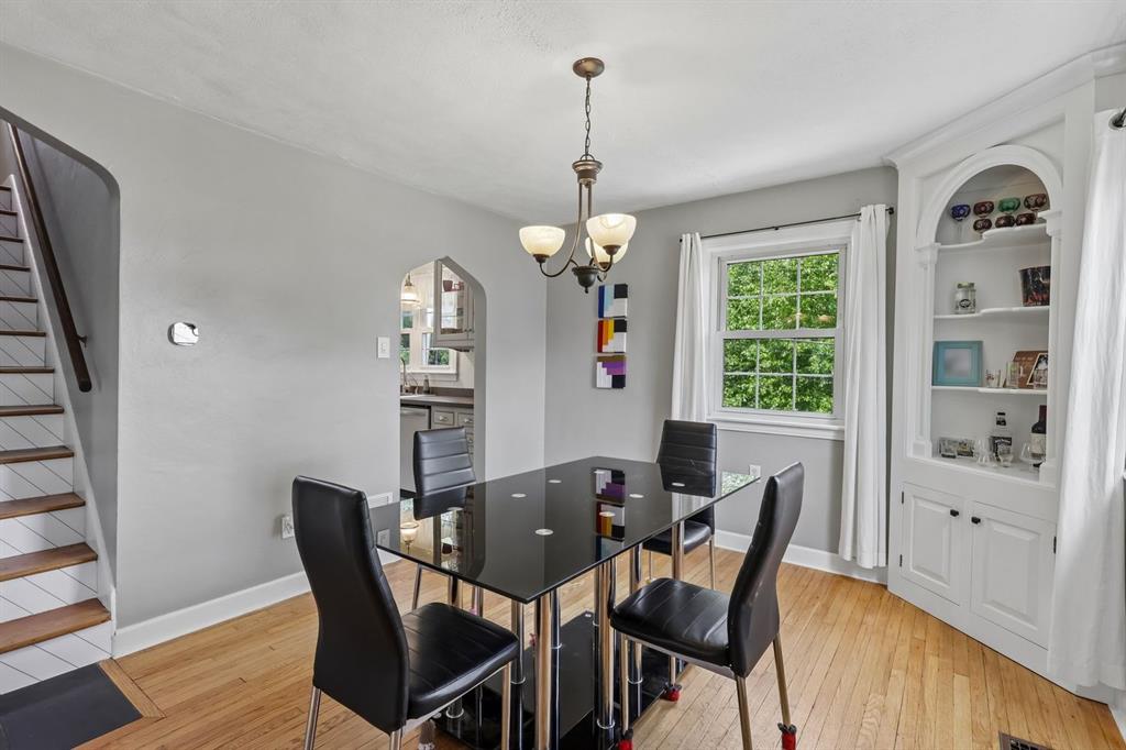 1770 Locust Road Sewickley, PA 15143 - Photo 7 of 33 Dining room