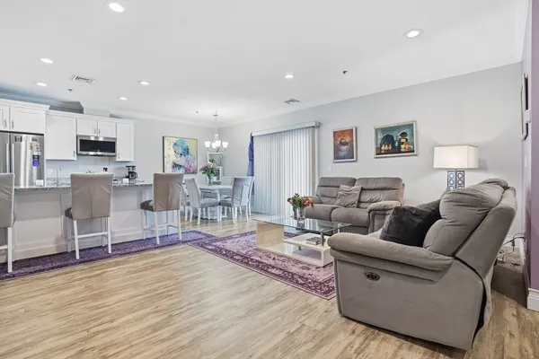 $470,000 | 181 South Franklin Street, Unit 206, Holbrook, MA 02343