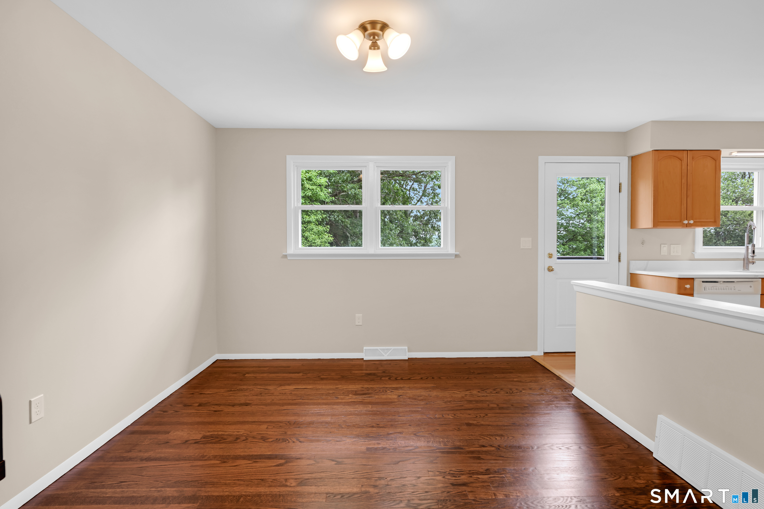 130 Back Rimmon Road Beacon Falls, CT 06403 - Photo 8 of 40