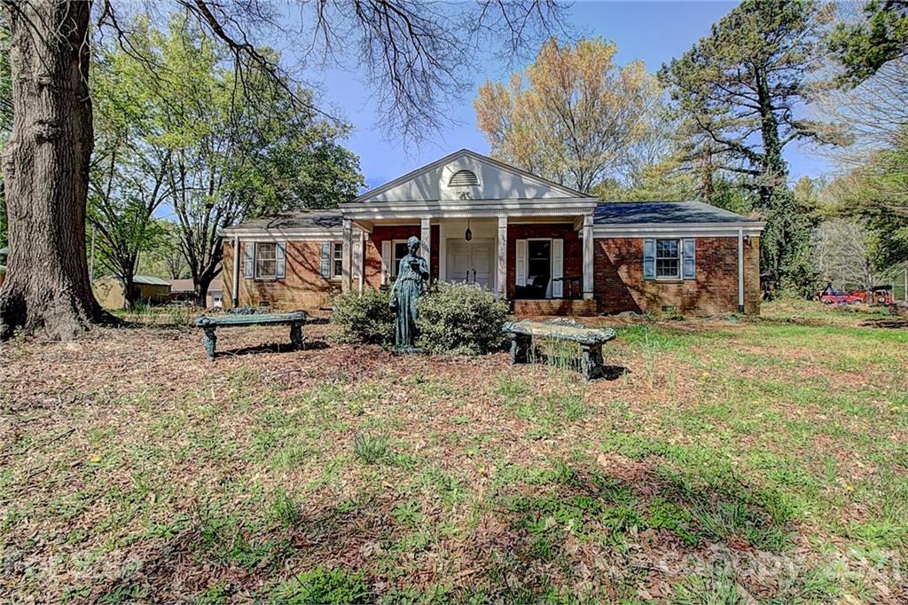 702 Queens Road Cherryville, NC 28021 - Photo 1 of 23 Gallery Image 1