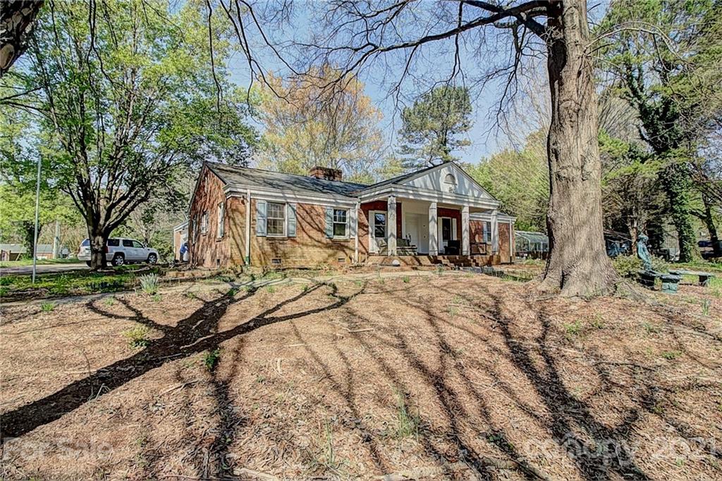 702 Queens Road Cherryville, NC 28021 - Photo 2 of 23 Gallery Image 2