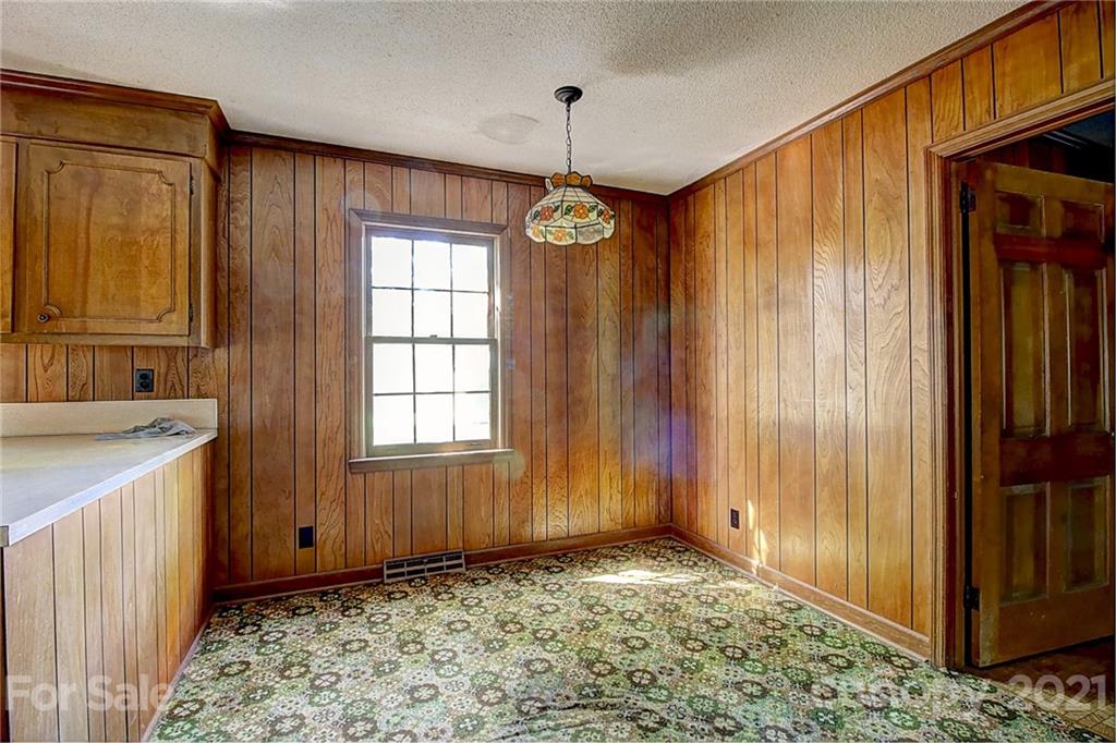 702 Queens Road Cherryville, NC 28021 - Photo 7 of 23 Gallery Image 7