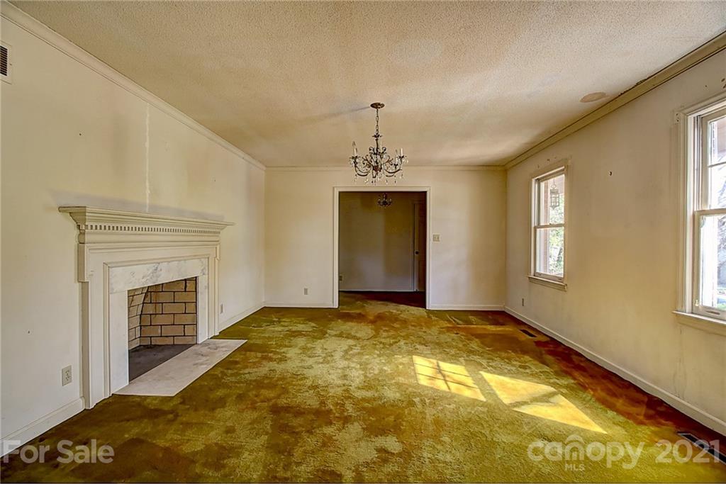 702 Queens Road Cherryville, NC 28021 - Photo 10 of 23 Gallery Image 10
