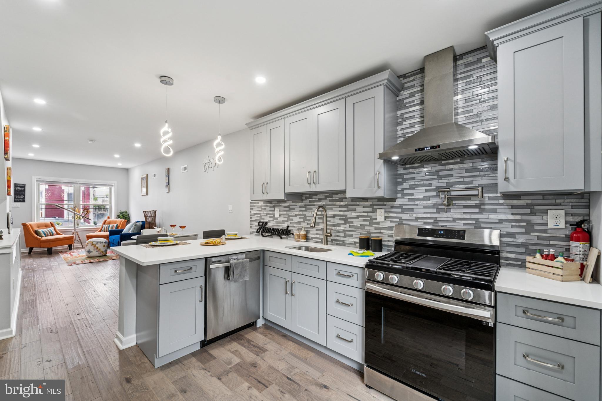 2124 Fernon Street Philadelphia, PA 19145 - Photo 7 of 31