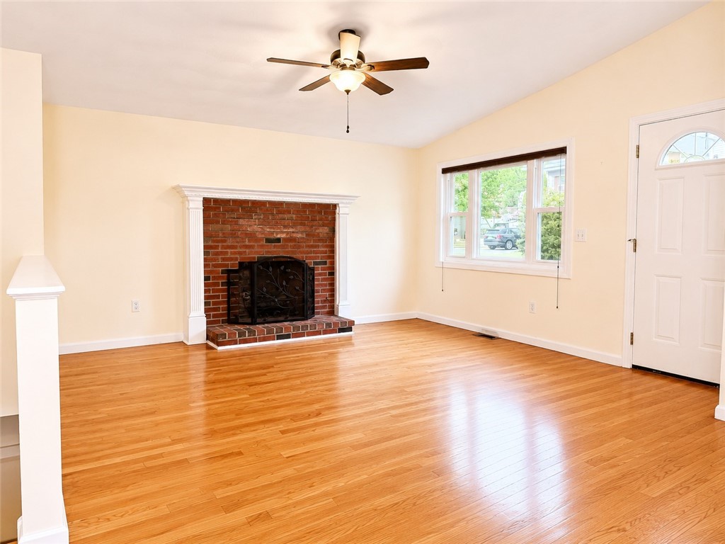 285 St Louis Avenue Woonsocket, RI 02895 - Photo 6 of 50