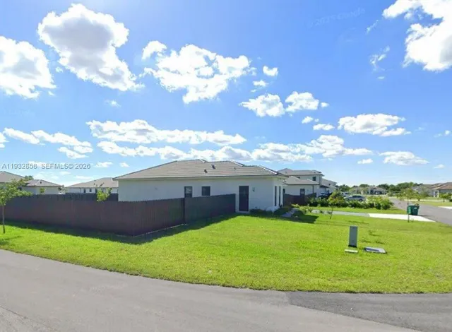 $1,500 | 32207 Southwest 196th Avenue, Unit 2, Homestead, FL 33030