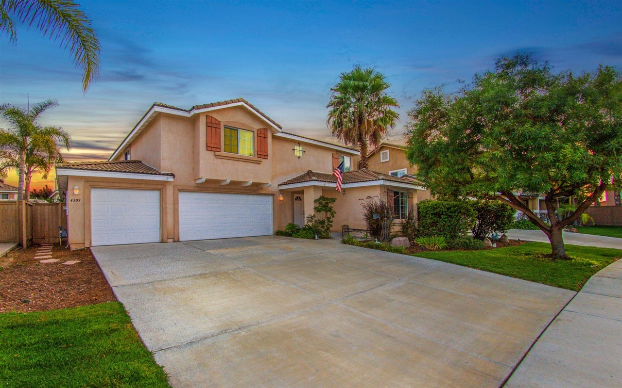 4309 Silver Spring Way Oceanside, CA 92057 - Photo 1 of 25 Long Drive Way with 4 Car Garage