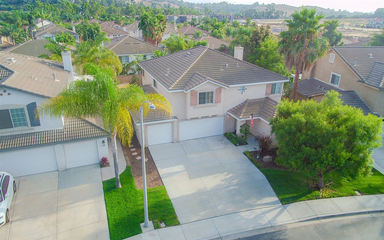 4309 Silver Spring Way Oceanside, CA 92057 - Photo 2 of 25