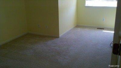 16856 Farmington Road, Unit 64 Livonia, MI 48154 - Photo 3 of 21 2nd Bedroom.jpg