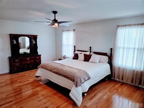 $469,500 | 222 Valley View Drive, Cuba, MO 65453