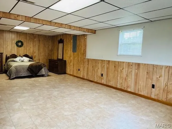 $469,500 | 222 Valley View Drive, Cuba, MO 65453
