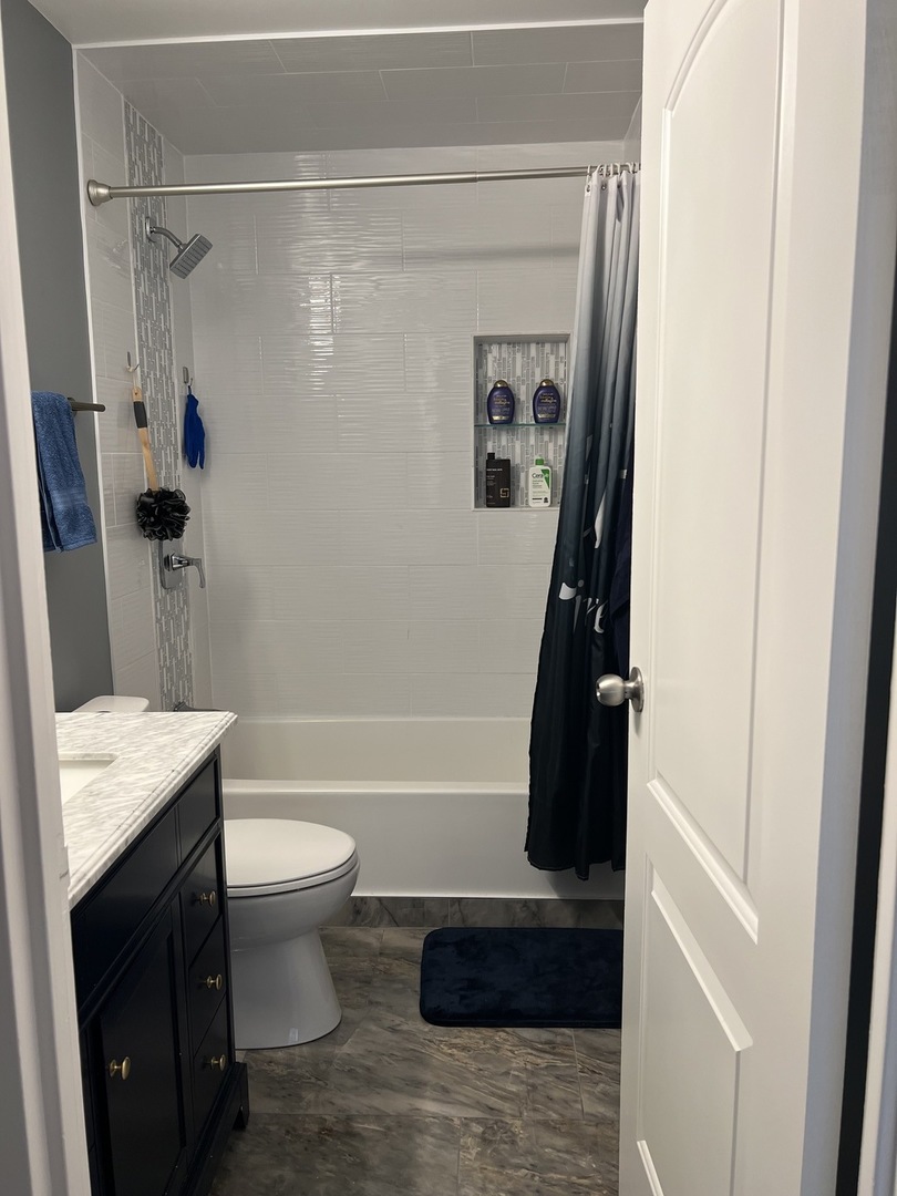 6171 North Sheridan Road, Unit 304 Chicago, IL 60660 - Photo 15 of 26