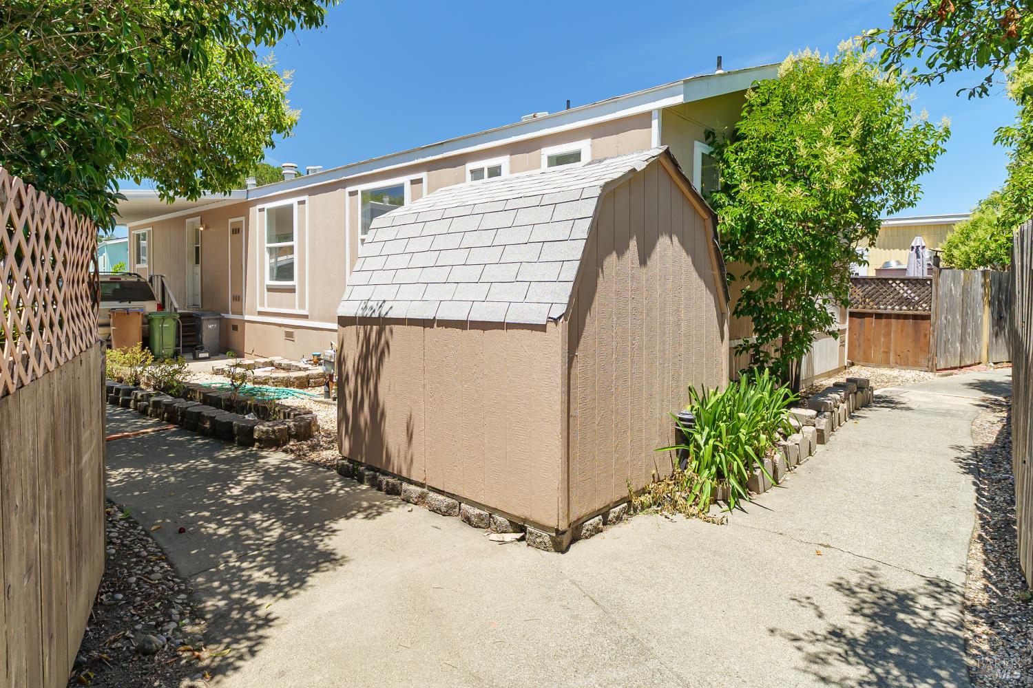 209 Yosemite Road San Rafael, CA 94903 - Photo 27 of 42