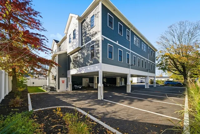 $728,000 | 50 North Payne Street, Unit 1, Quincy, MA 02169