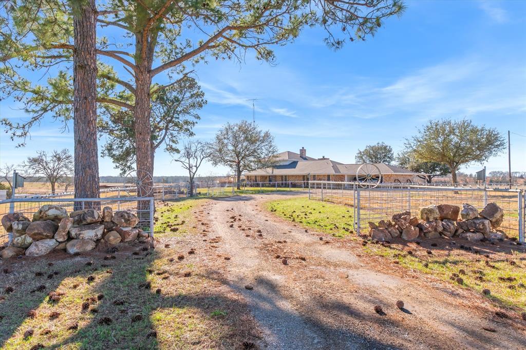 1700 Fm 1995 Van, TX 75790 - Photo 26 of 40 a view of a yard with wooden fence
