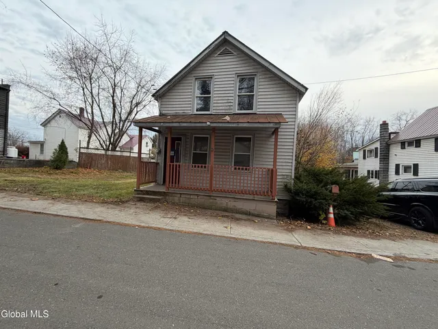 $129,900 | 5 Elizabeth Street, Port Henry, NY 12974