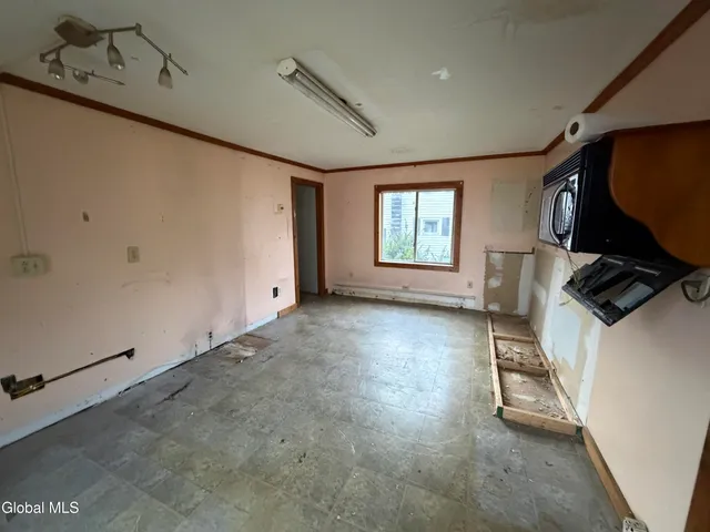 $129,900 | 5 Elizabeth Street, Port Henry, NY 12974