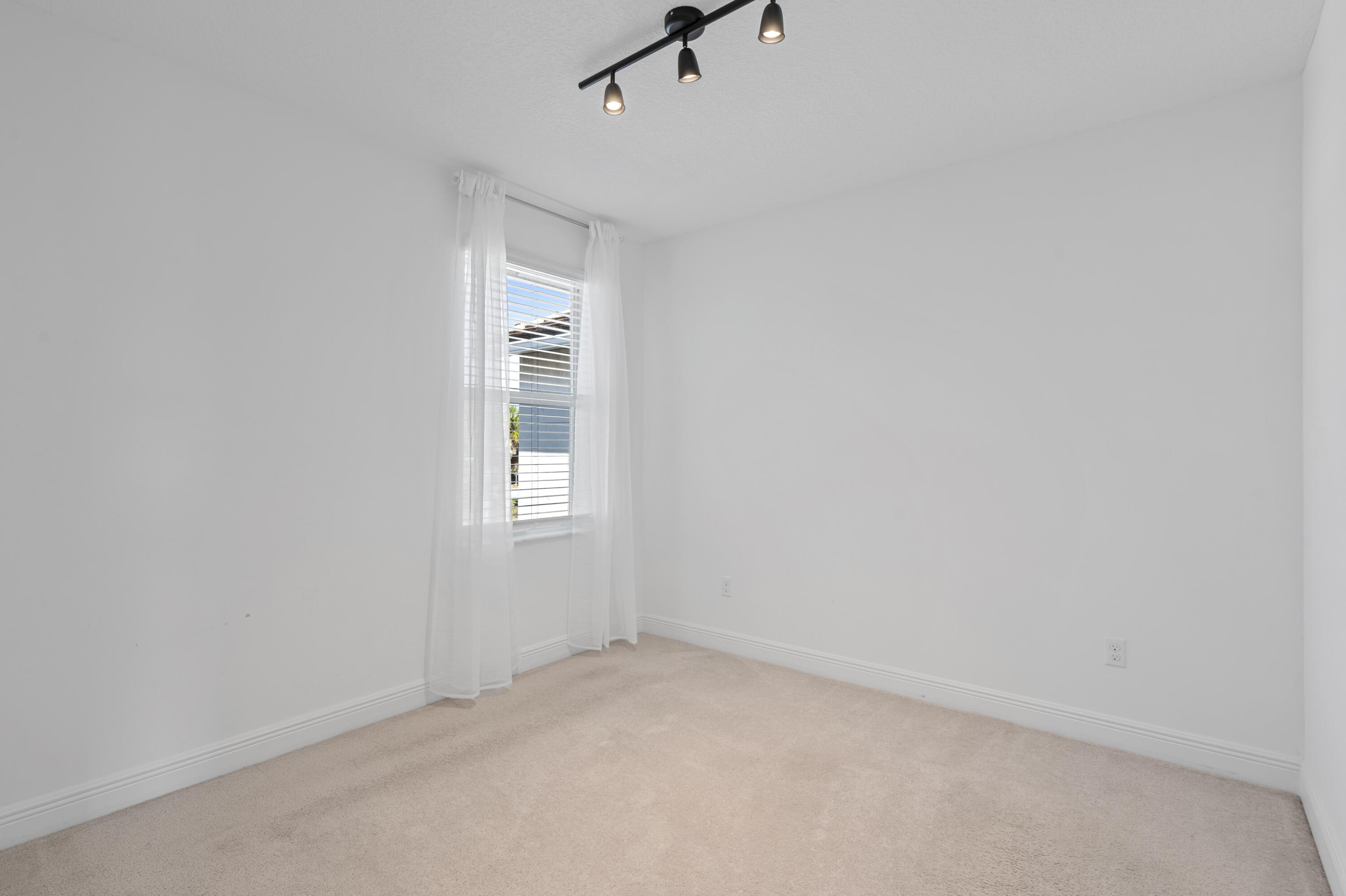 4352 Veleiros Avenue Lighthouse Point, FL 33064 - Photo 20 of 35 DSC_6558