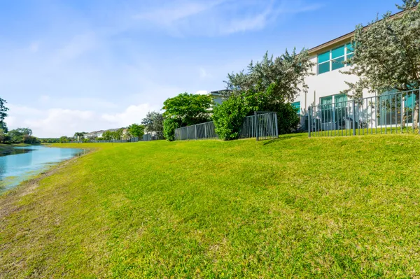 $3,499 | 4352 Veleiros Avenue, Lighthouse Point, FL 33064