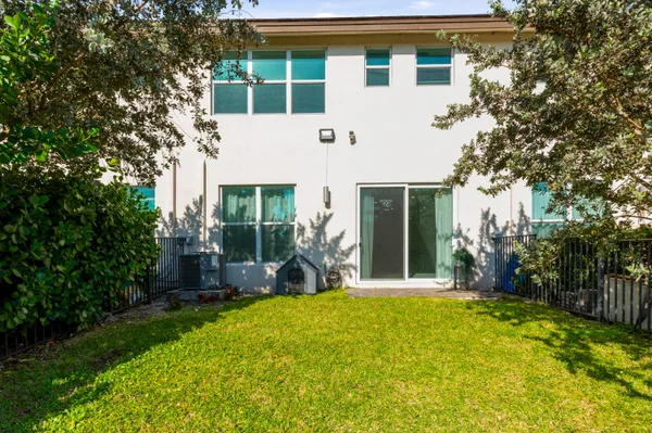 $3,499 | 4352 Veleiros Avenue, Lighthouse Point, FL 33064