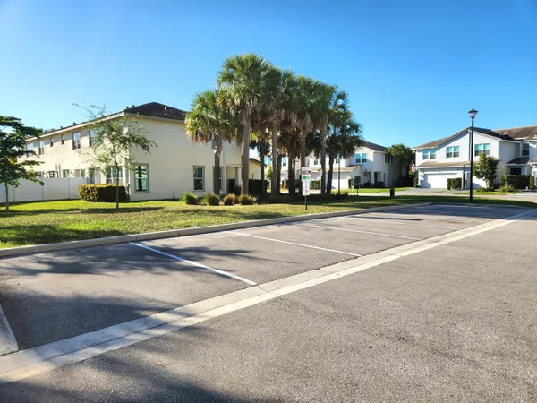 $3,499 | 4352 Veleiros Avenue, Lighthouse Point, FL 33064