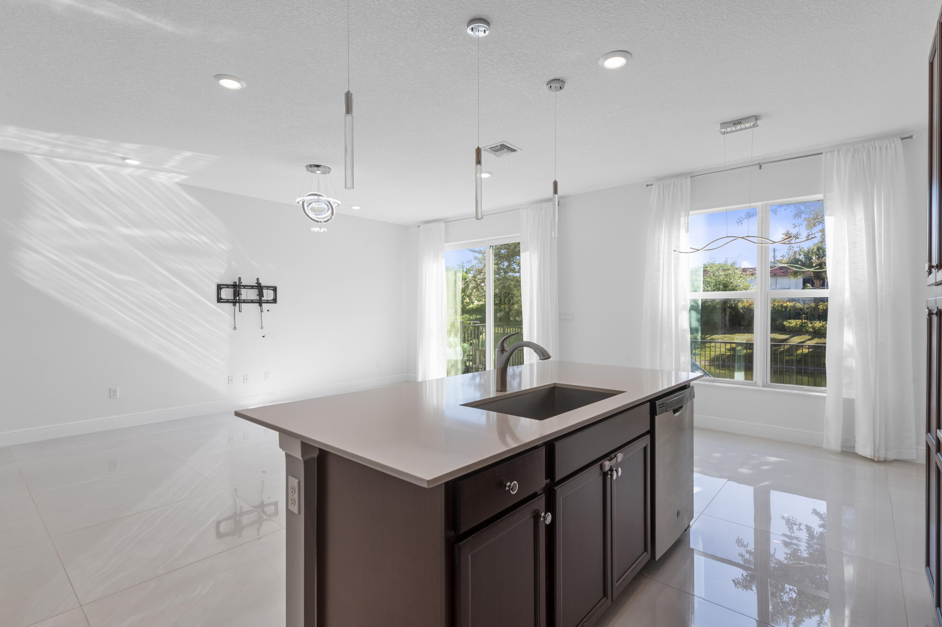 4352 Veleiros Avenue Lighthouse Point, FL 33064 - Photo 8 of 35 DSC_6537