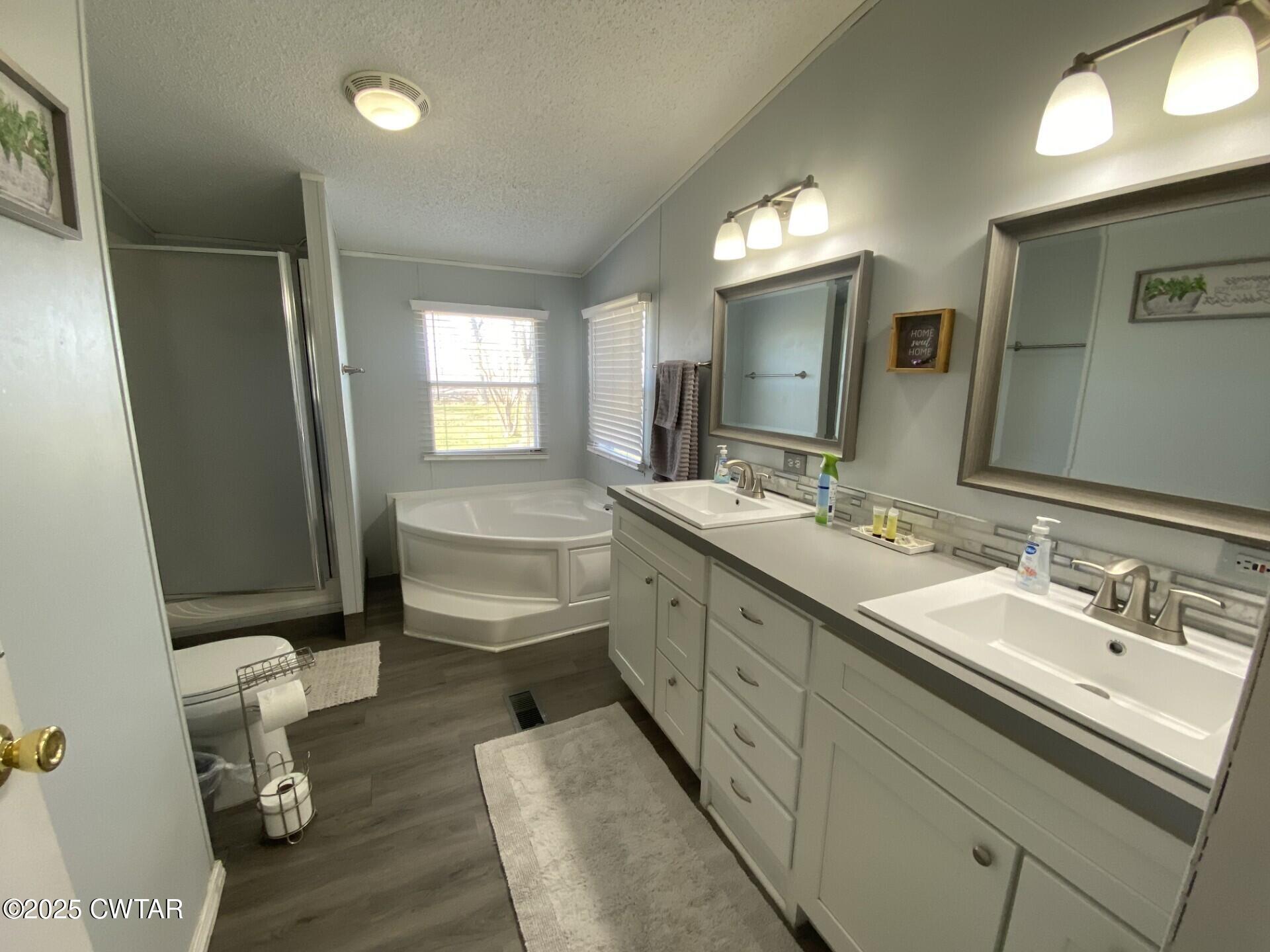 224 Kimberly Cove Ridgely, TN 38080 - Photo 14 of 18 Kimberly Master Bath