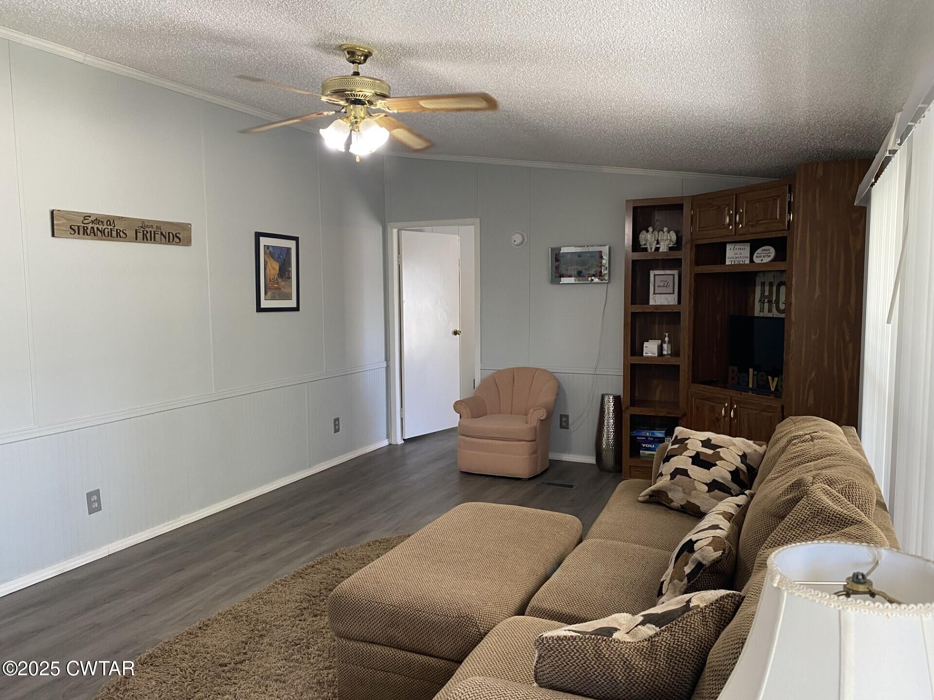 224 Kimberly Cove Ridgely, TN 38080 - Photo 9 of 18 Kimberly living room 2