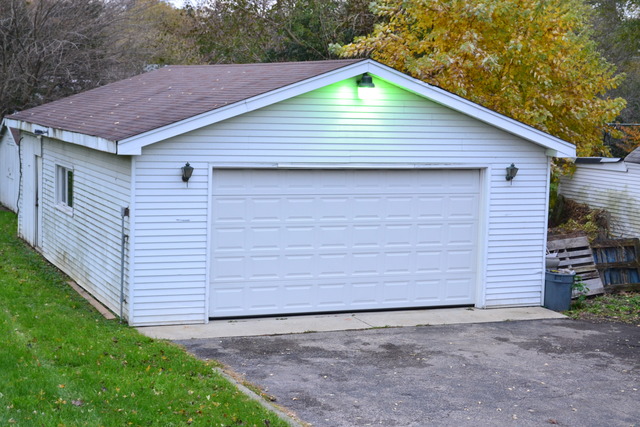 1S205 Valley Road Lombard, IL 60148 - Photo 21 of 21 a view of backyard of house