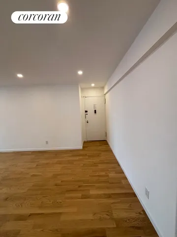 a view of livingroom with hardwood floor