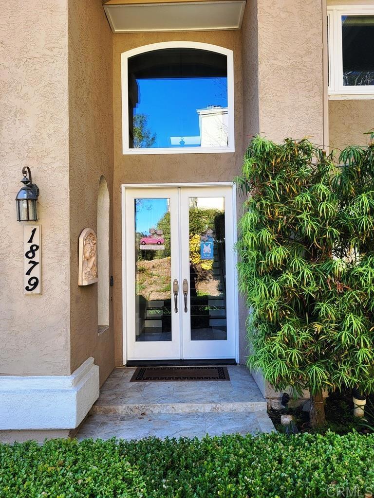 1879 Fox Bridge Court Fallbrook, CA 92028 - Photo 2 of 21
