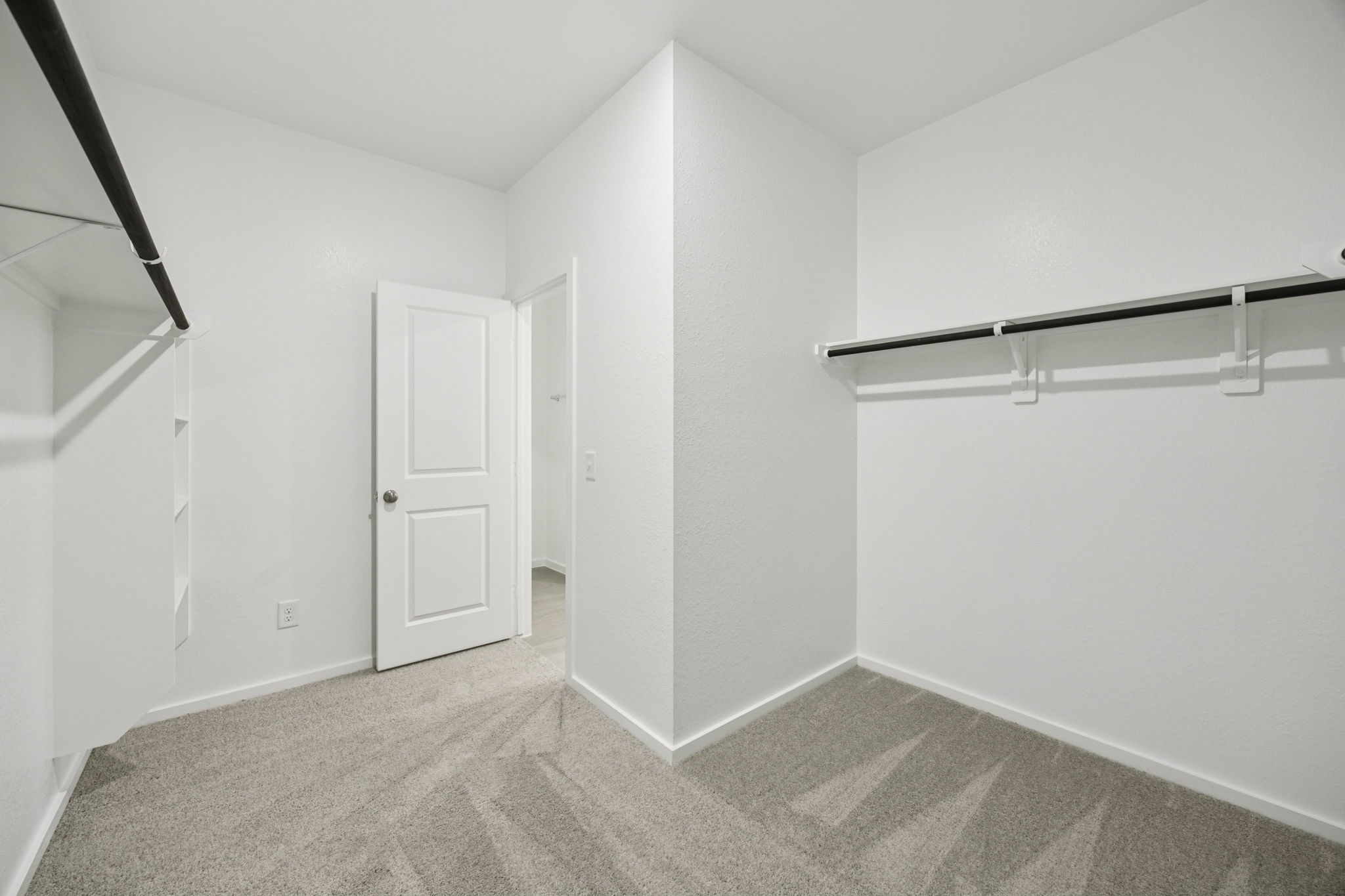 418 Point Nemo Street Crosby, TX 77532 - Photo 14 of 45