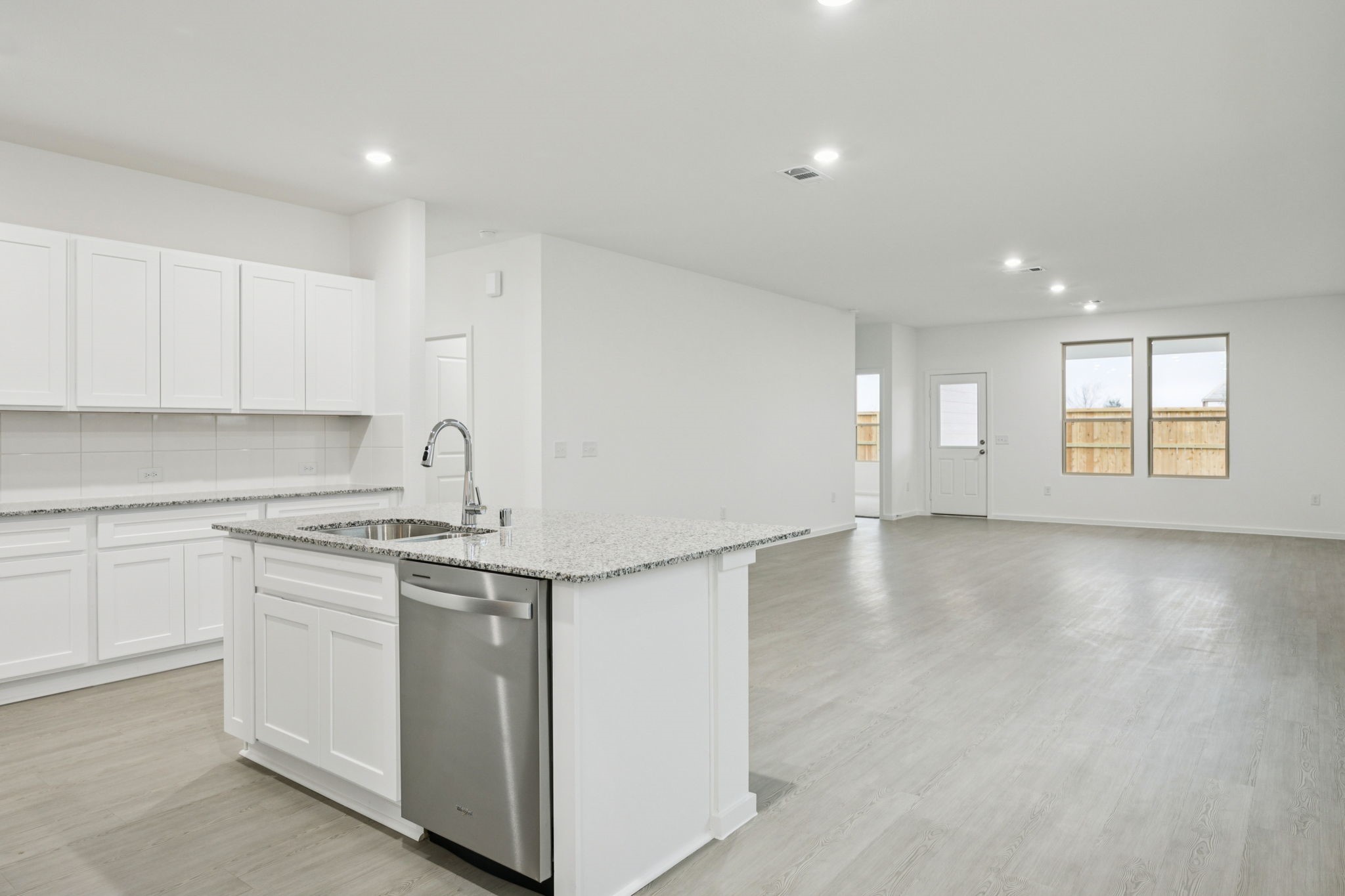 418 Point Nemo Street Crosby, TX 77532 - Photo 3 of 45