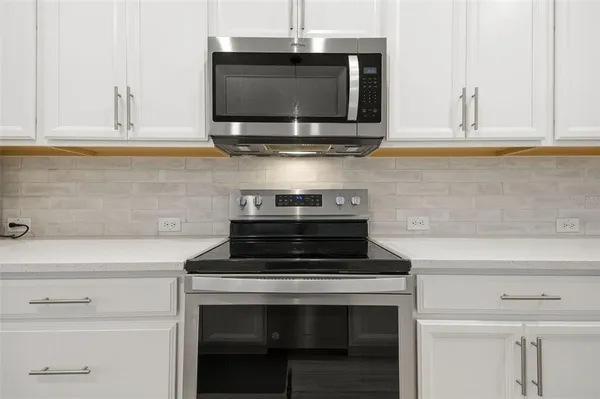 an empty room with closet