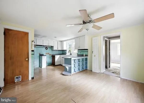 $199,000 | 423 Binker Avenue, Berlin, NJ 08009