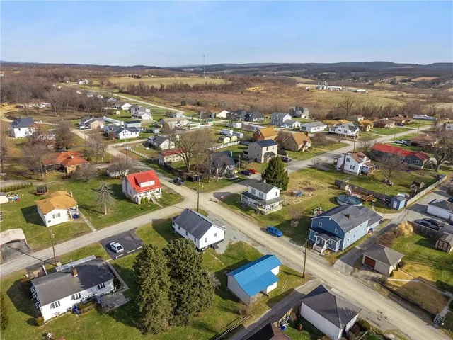 $185,000 | 278 East Smithfield Street, Mount Pleasant, PA 15666